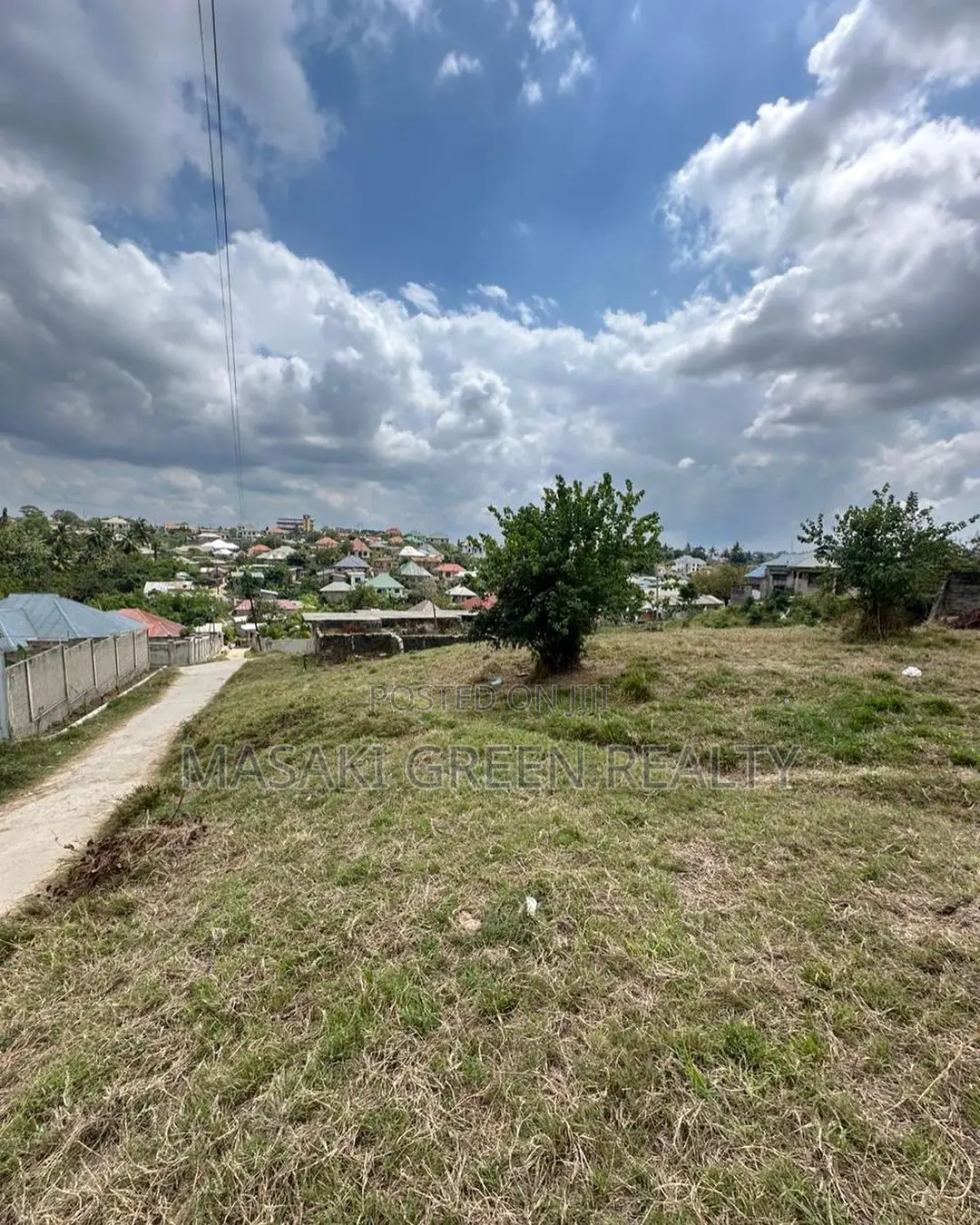 Plot for Sale at Madale