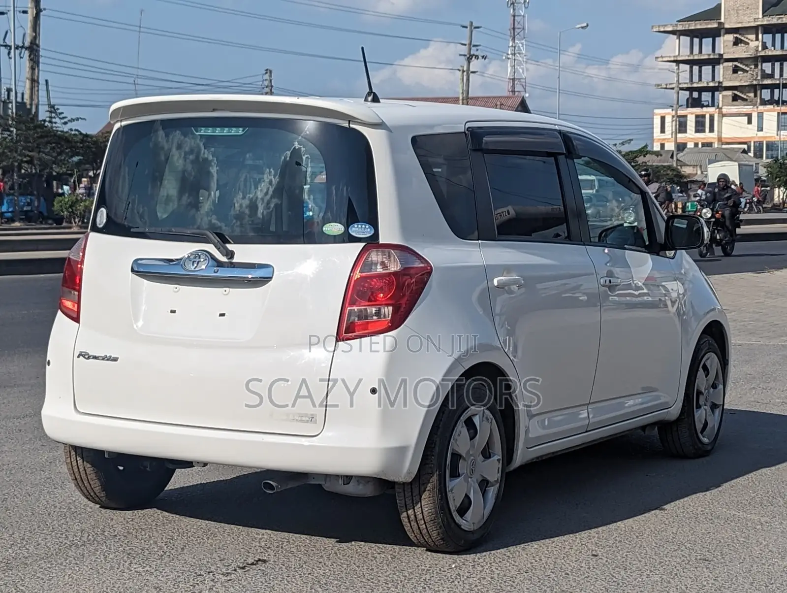 Toyota Ractis 2006 White