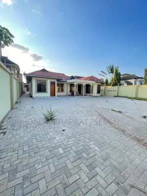 3bdrm Apartment in Dalalipapaatzseven, Kinondoni for rent