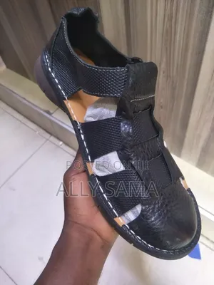 Open Shoes Clarks Black Material Leather