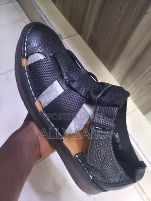 Open Shoes Clarks Black Material Leather