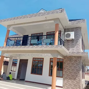 4bdrm House in Ununio Beach, Bunju for rent