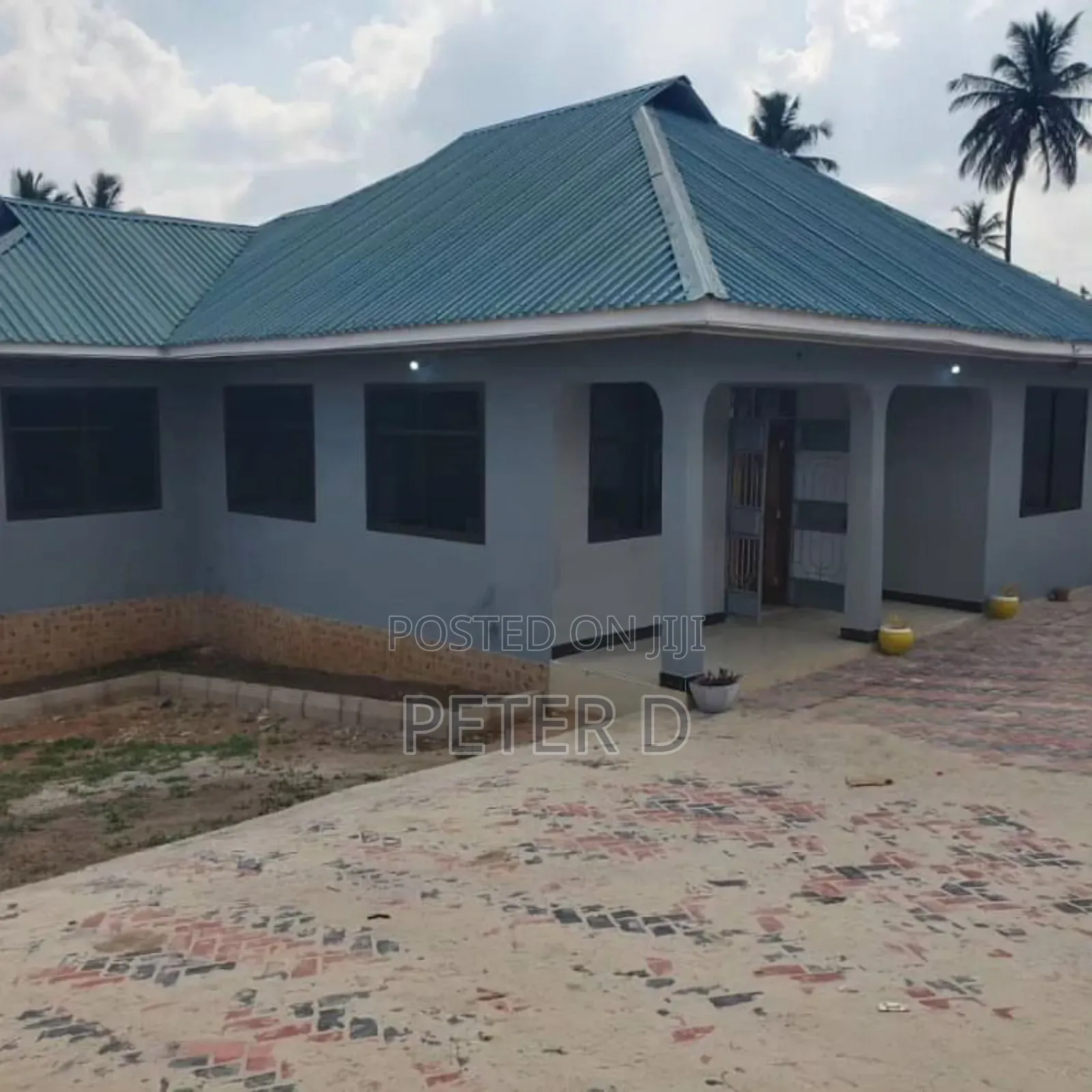 4bdrm House in Goba for sale
