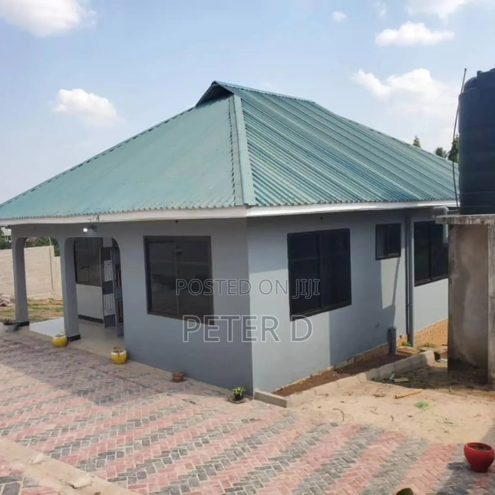 4bdrm House in Goba for sale