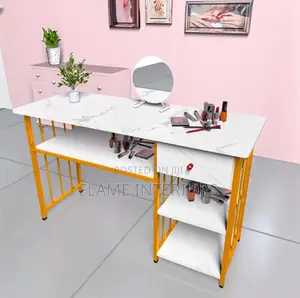 Manicure Table