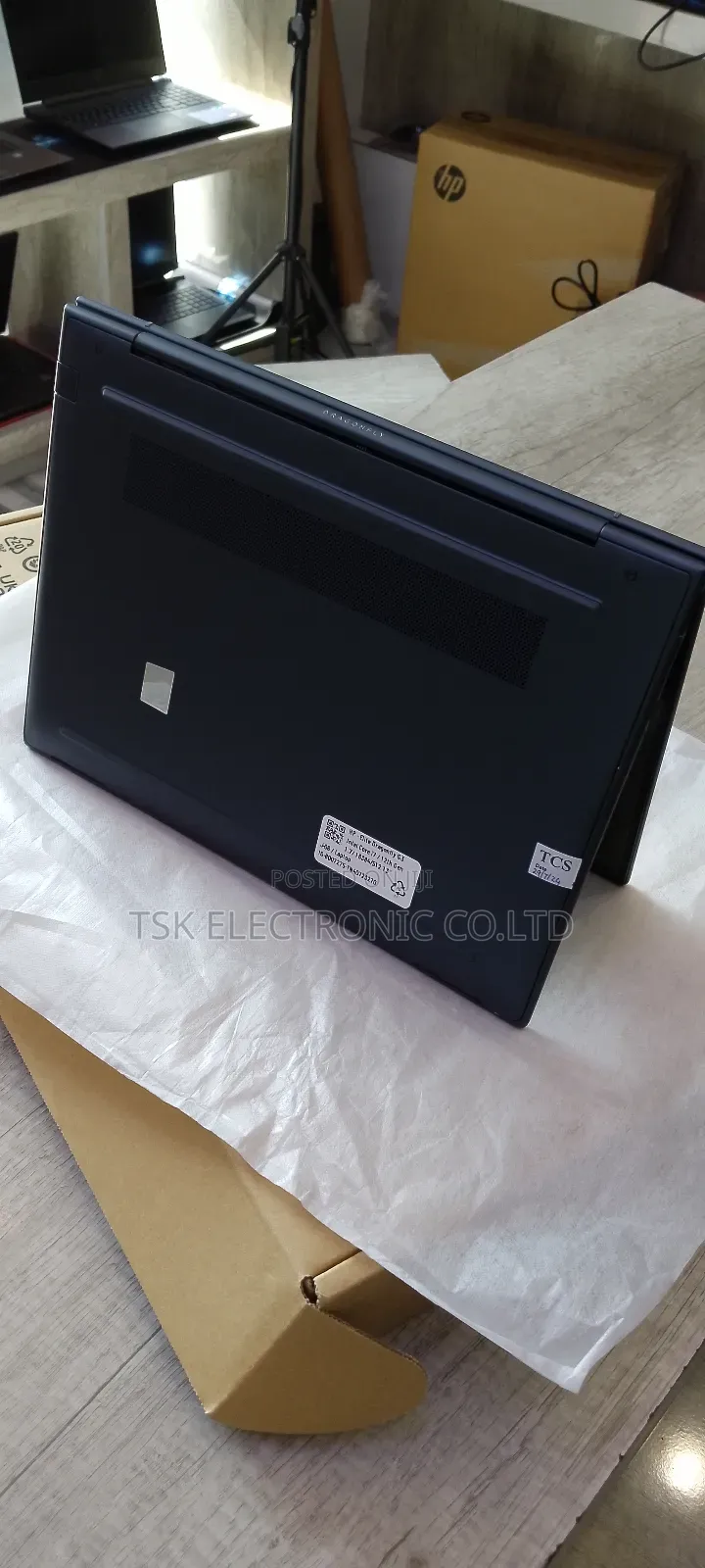 New Laptop HP Elite Dragonfly G4 16GB Intel Core I7 SSD 512GB
