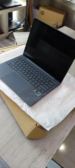 New Laptop HP Elite Dragonfly G4 16GB Intel Core I7 SSD 512GB