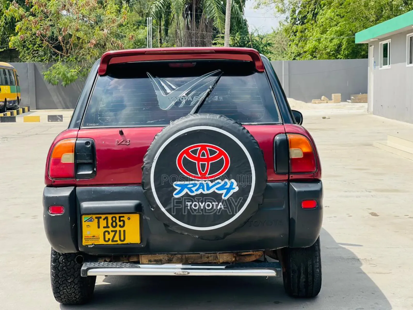 Toyota RAV4 Automatic 2002 Red