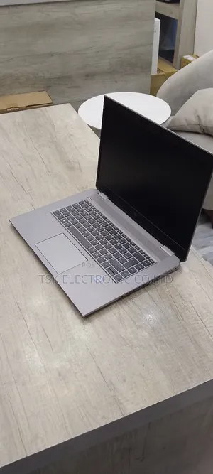 Laptop HP Zbook Fury 15 G7 16GB Intel Core I7 SSD 512GB
