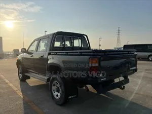 Toyota Hilux 1997 Gray