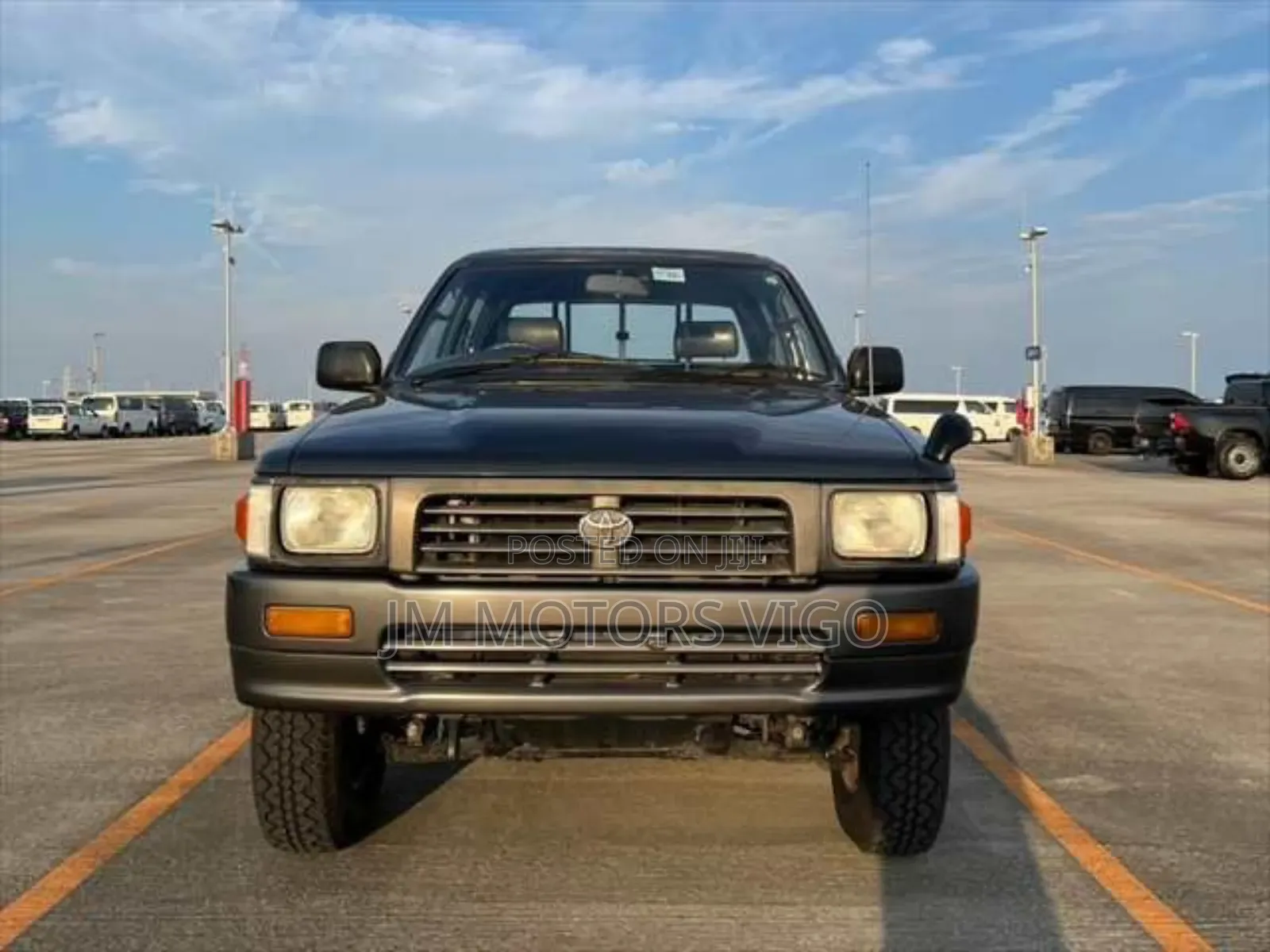 Toyota Hilux 1997 Gray