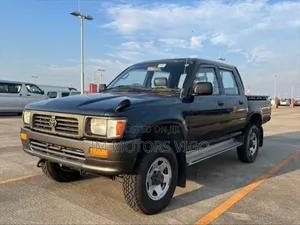 Toyota Hilux 1997 Gray