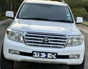 Toyota Land Cruiser 2008 White