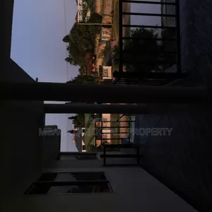 7bdrm House in Mbezi Beach Shoppers for rent