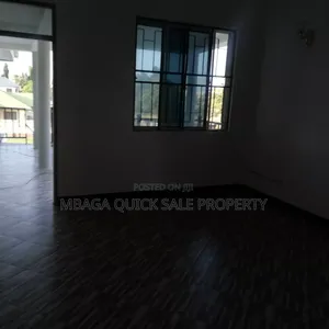 7bdrm House in Mbezi Beach Shoppers for rent