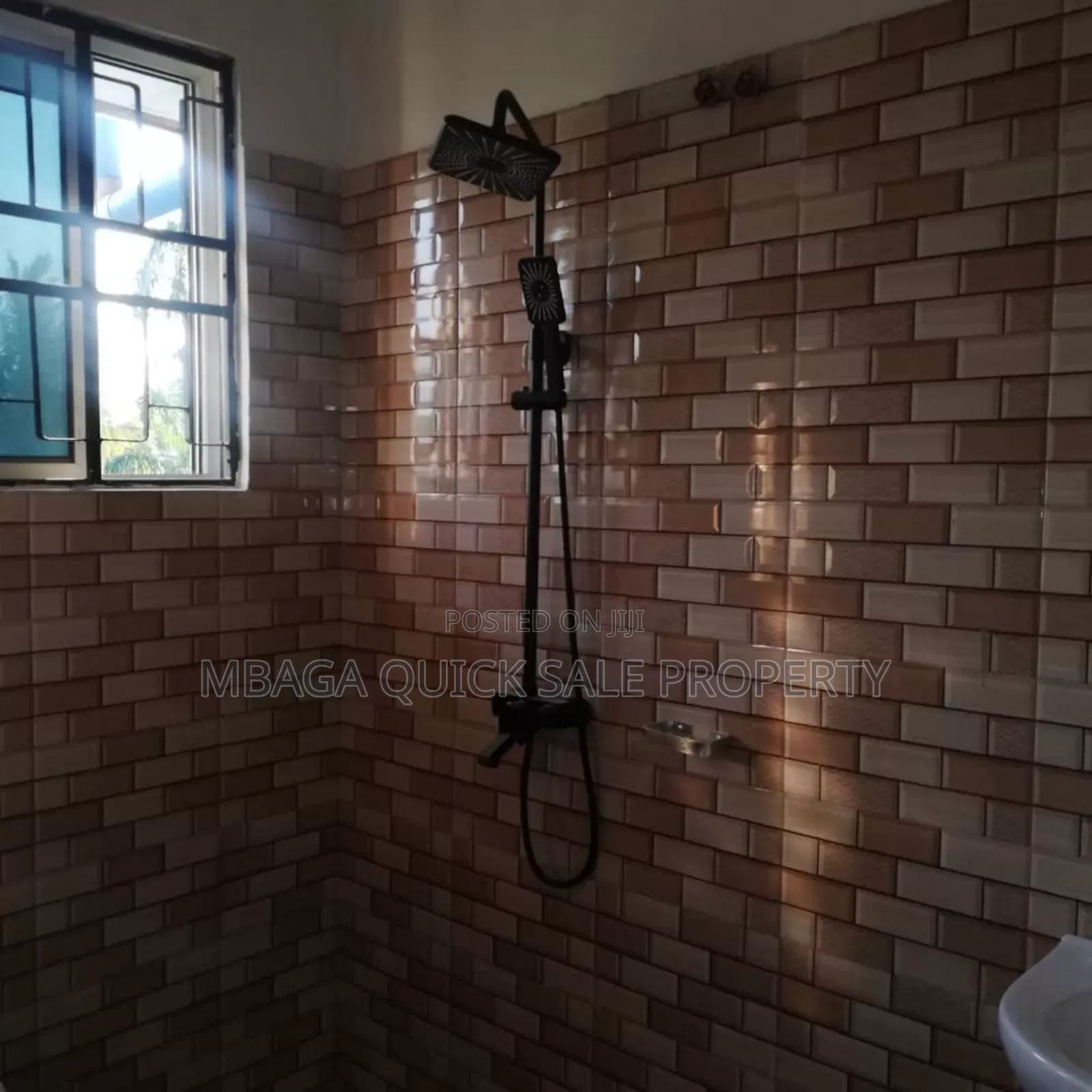 7bdrm House in Mbezi Beach Shoppers for rent
