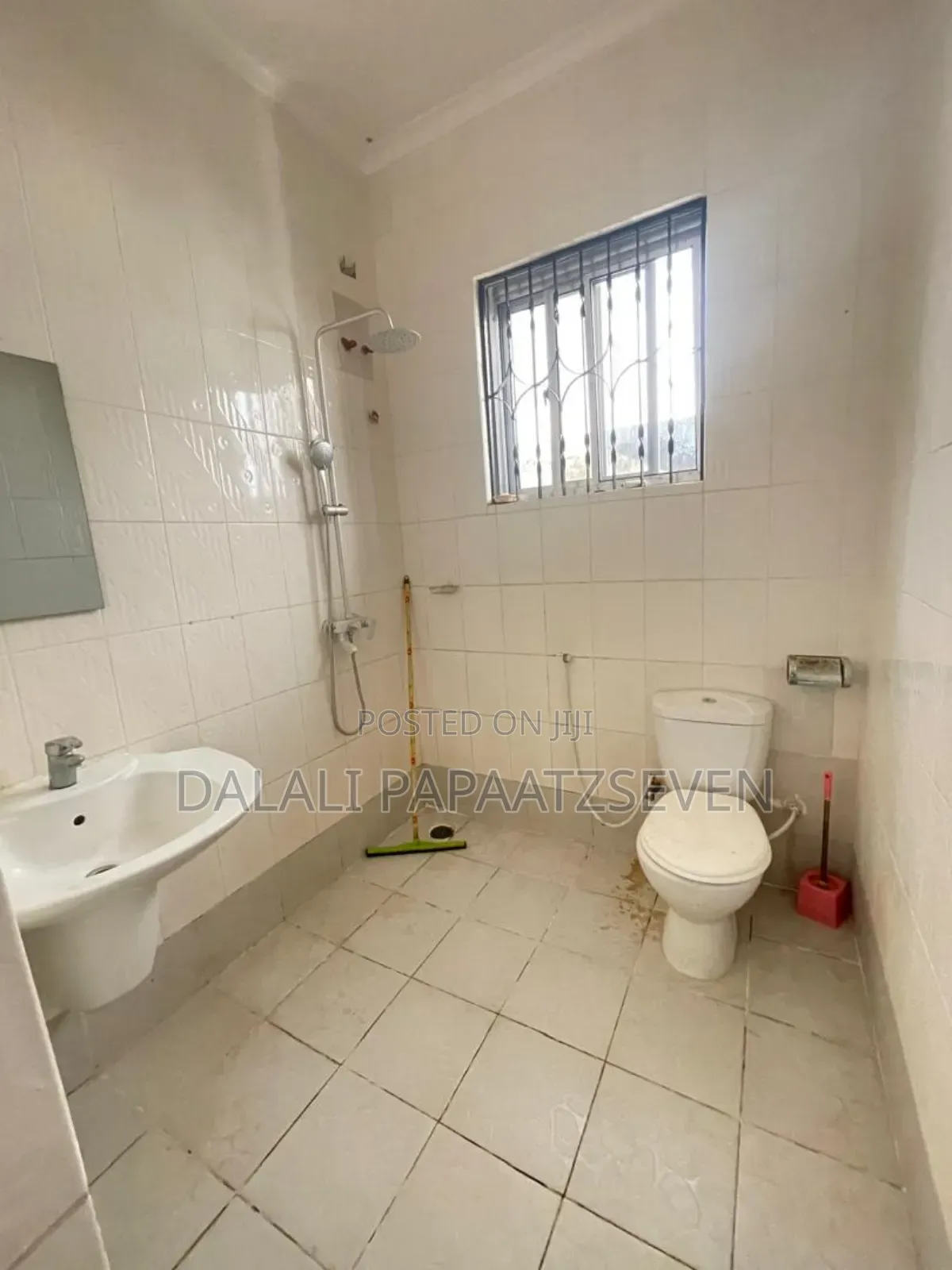 3bdrm Apartment in Dalalipapaatzseven, Kinondoni for rent