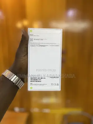 New Apple iPhone 15 128 GB Green