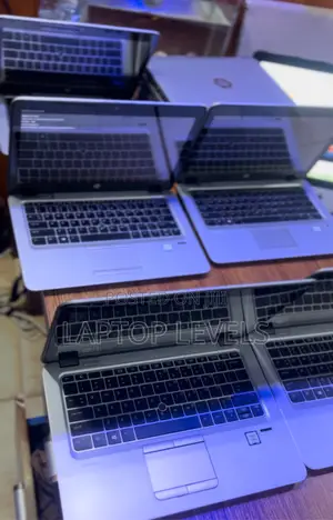 Laptop HP EliteBook 820 G3 8GB Intel Core I5 SSD 256GB