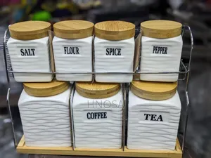 Spice Jar Na Nizaudongo