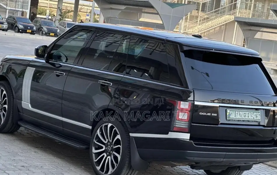 Land Rover Range Rover Vogue 2013 Black