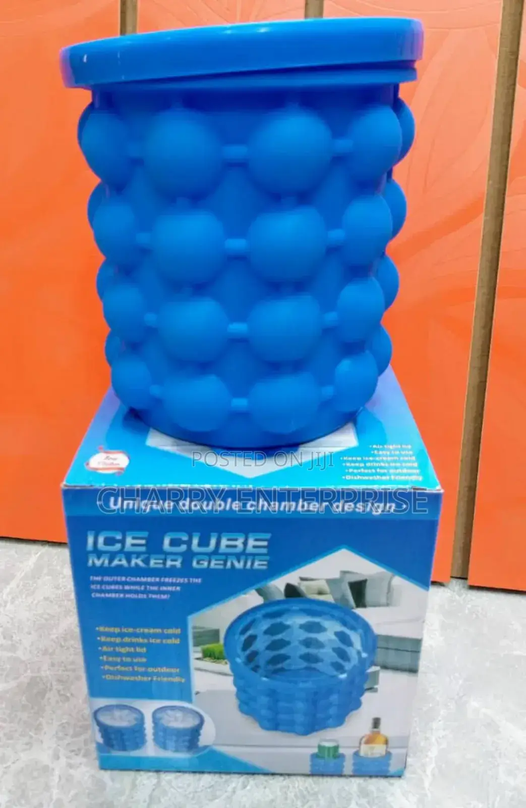 Ice Cube Maker With Unique Double Chamber Design