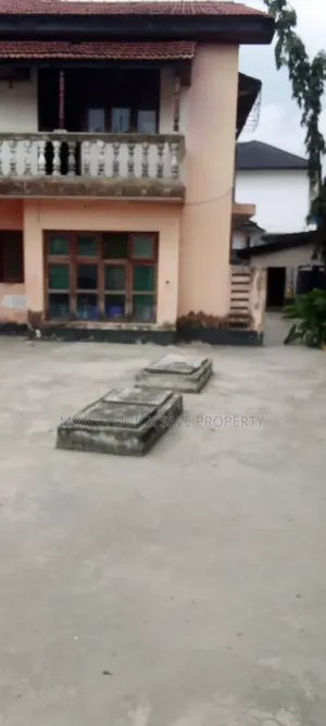 9bdrm Apartment in Mbez Beach for rent