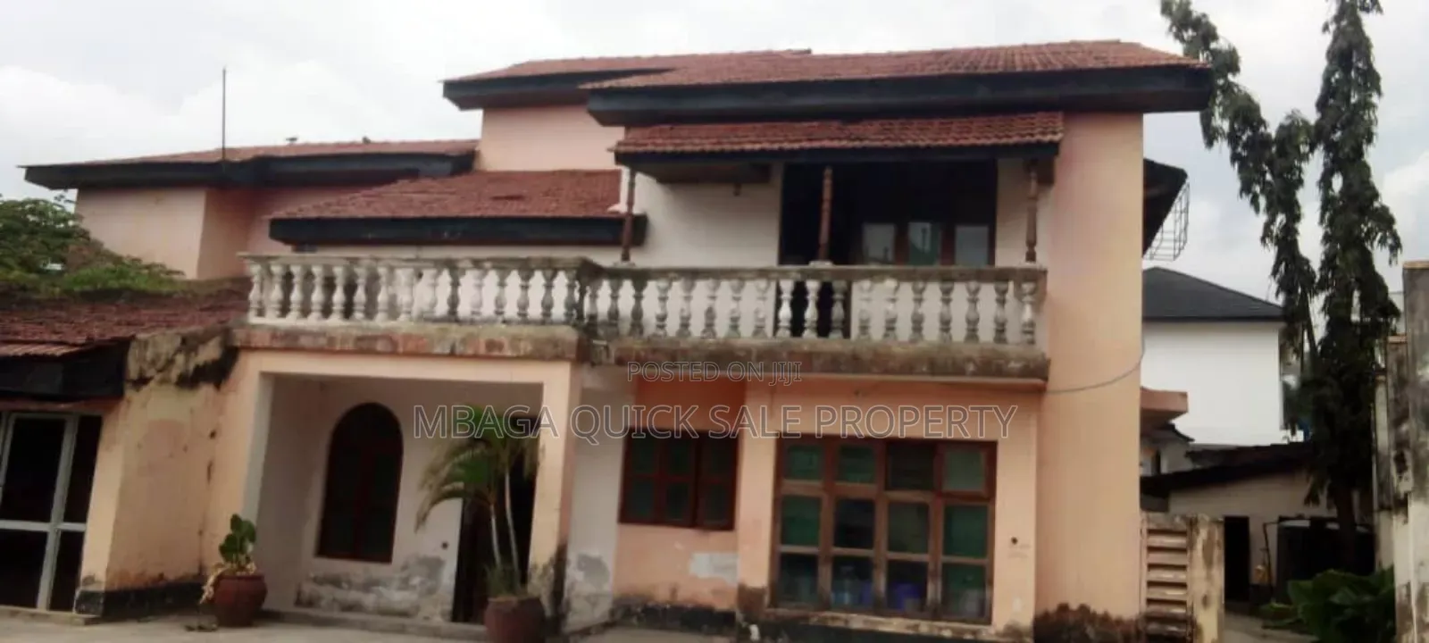 9bdrm Apartment in Mbez Beach for rent