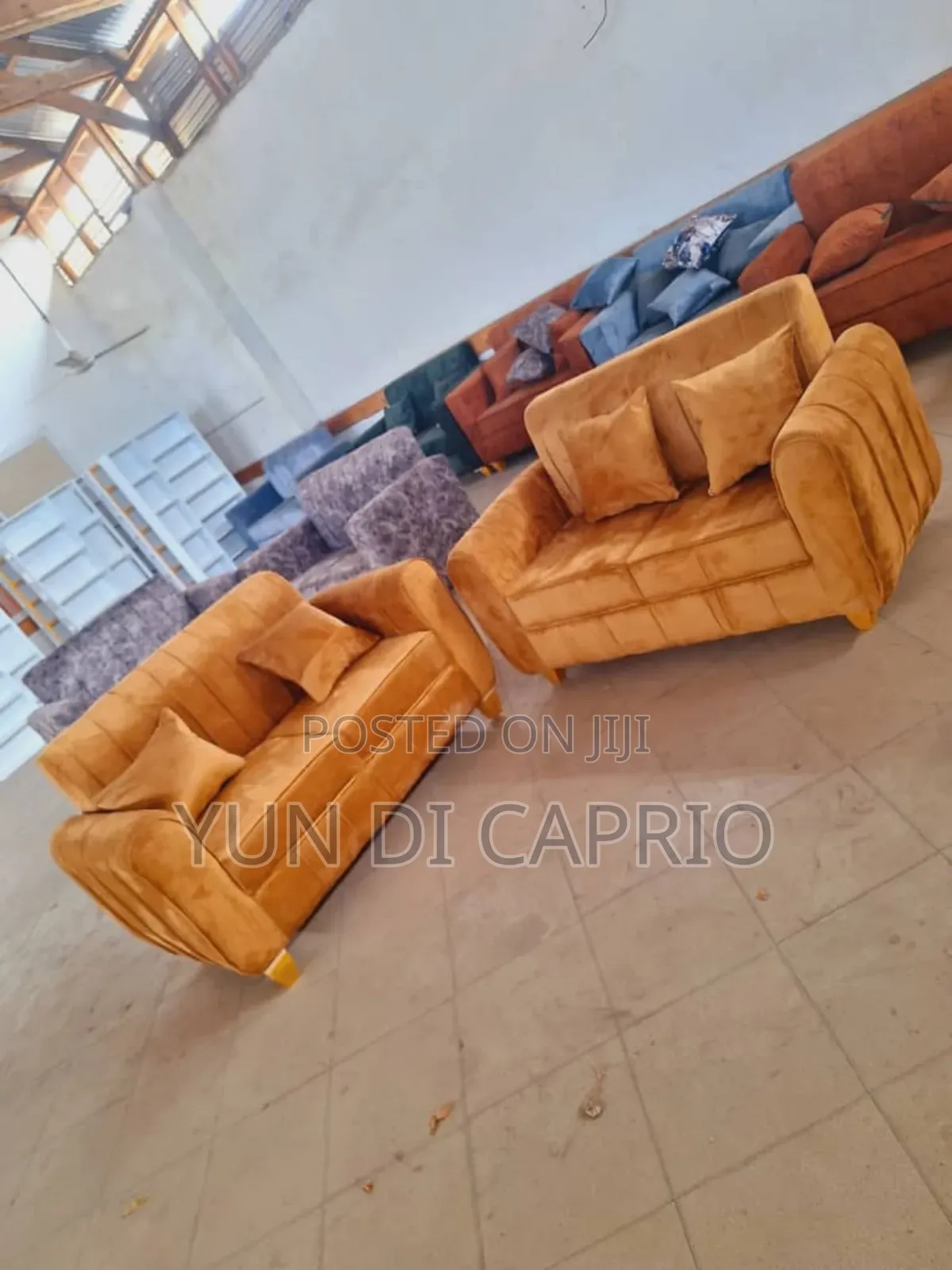 Sofa Set Classic Sana Mpya