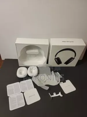 Apple MGYH3 Airpods Max With Smart Case Bluetooth Headphones