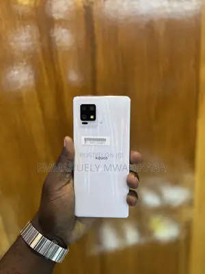 Sharp Aquos zero6 128 GB White