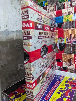 Karibuu, Hio Ni Godoro Ni Futi 5 Kwa 6 Inchi 6 Bei 130,000