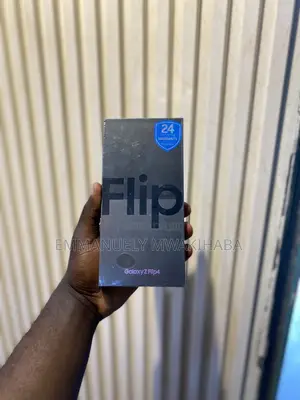 New Samsung Galaxy Z Flip4 128 GB Black