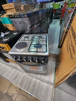 GLOBALSTAR COOKER 50cmx55cm 3 Gas + 1 Electric Plates