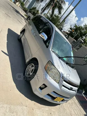 Toyota Noah 2005 Silver
