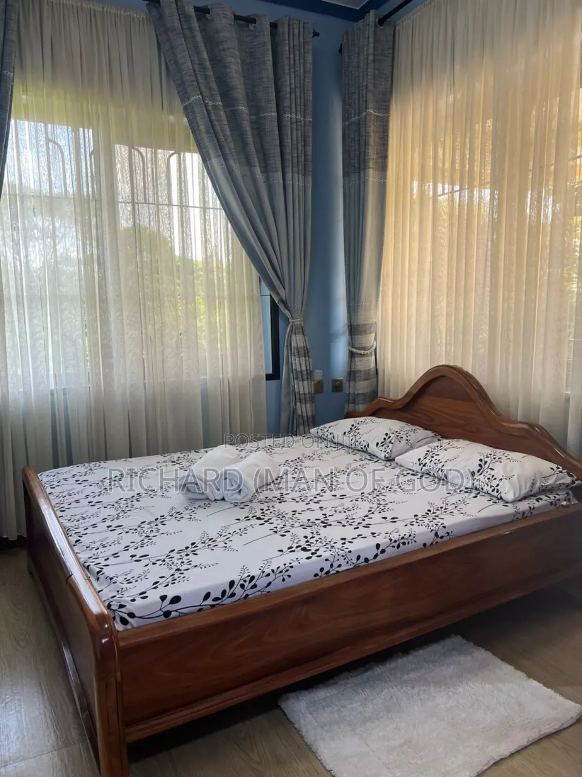 Furnished 6bdrm Bungalow in Central Business Area for rent