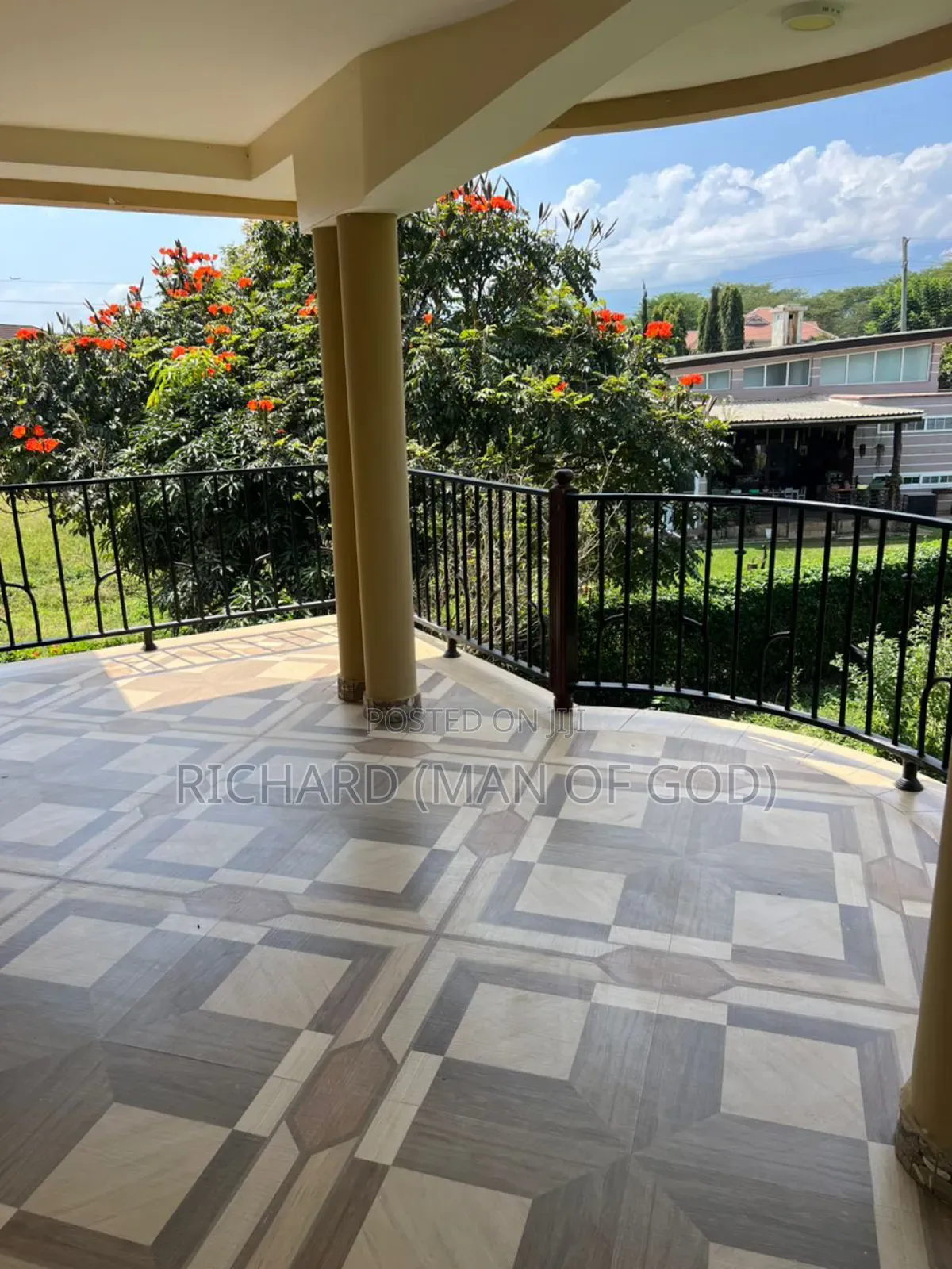 Furnished 6bdrm Bungalow in Central Business Area for rent
