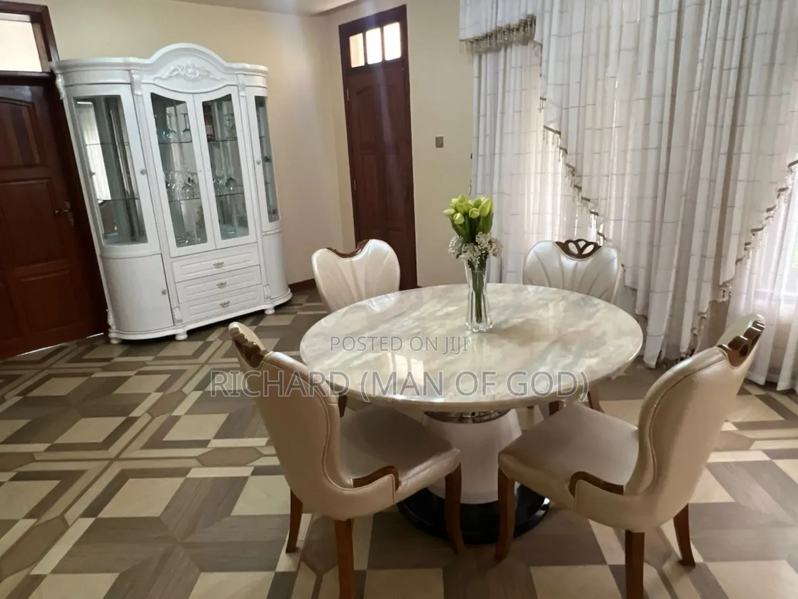 Furnished 6bdrm Bungalow in Central Business Area for rent