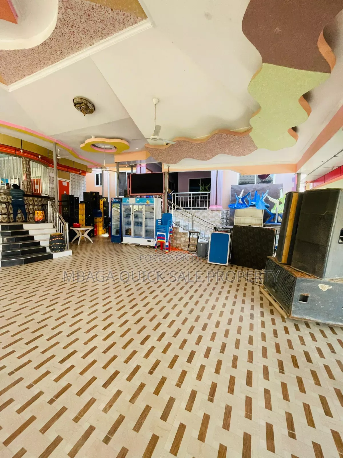 7bdrm Apartment in Mbezi Msuguri, Goba for sale