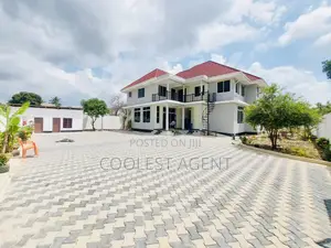 7bdrm Bungalow in Mbezibeach, Kinondoni for rent