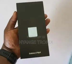New Samsung Galaxy Z Flip5 256 GB Black