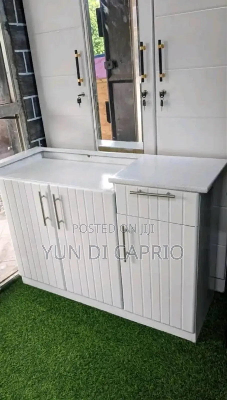 Kitchen Cabinet Classic Mpya