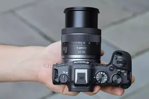 CANON EOS R8 Camera