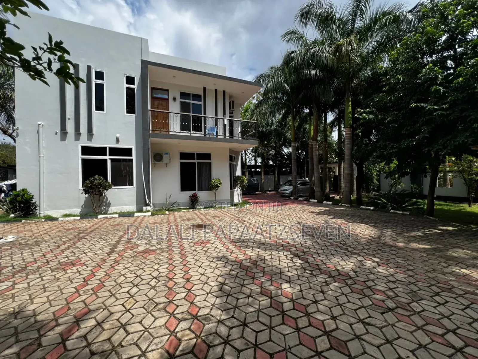 4bdrm House in Dalalipapaatzseven, Bunju for sale