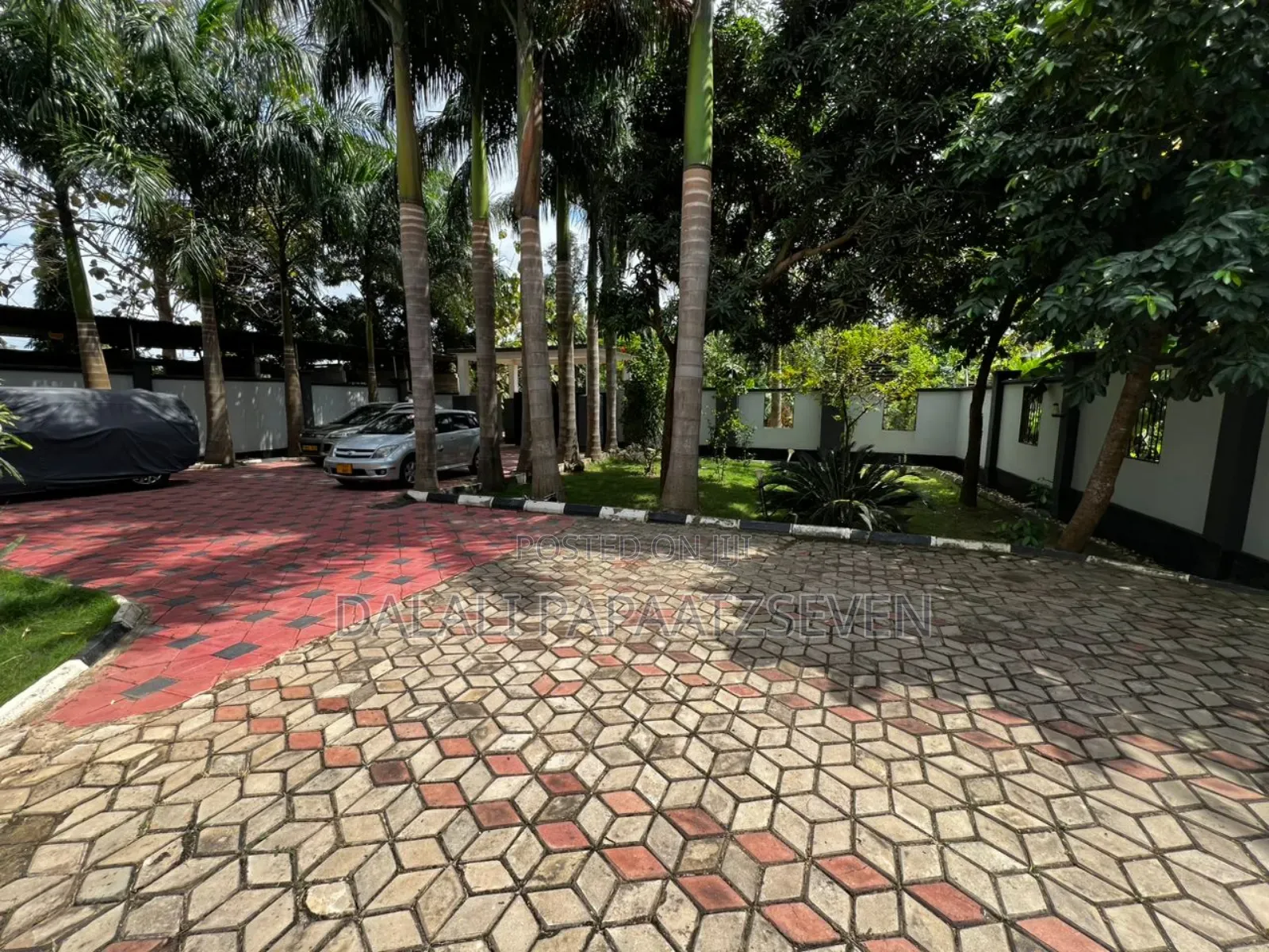 4bdrm House in Dalalipapaatzseven, Bunju for sale