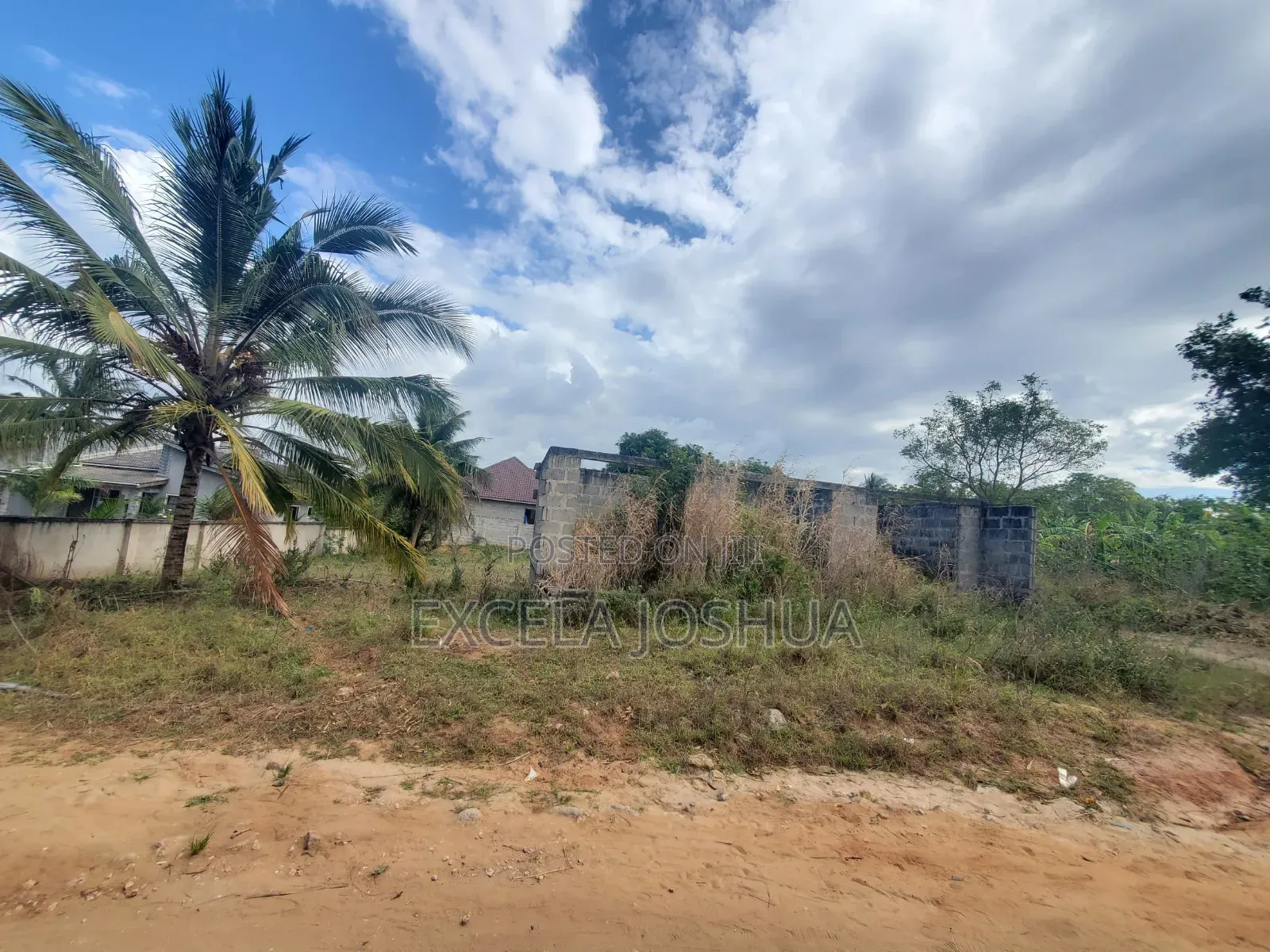 Kiwanja Kizuri Sana Tambalale Kinauzwa Madale Mivumoni