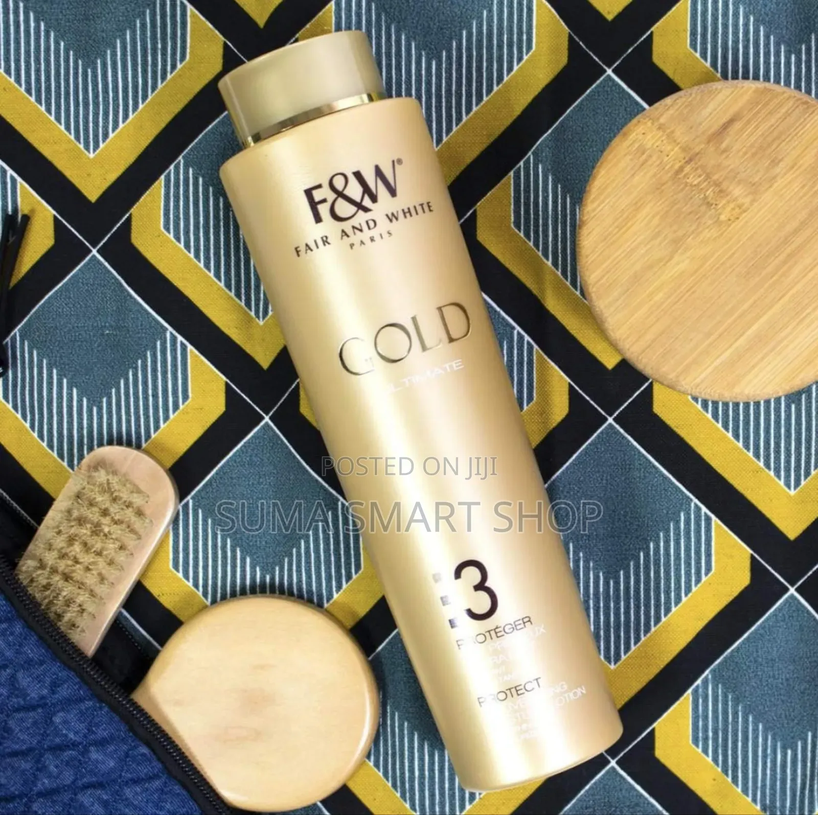 FAIR AND WHITE Gold 3 Body Lotion .