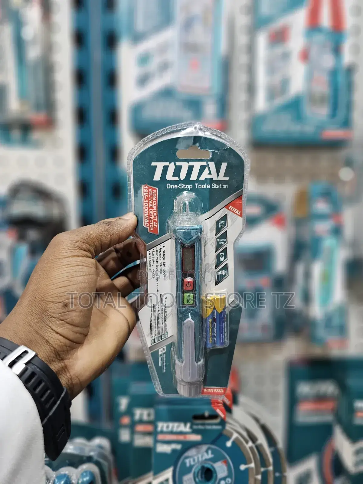 Total Ac Voltage Detector