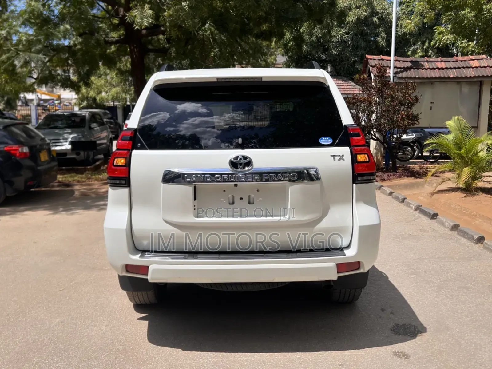 Toyota Land Cruiser Prado 2018 White