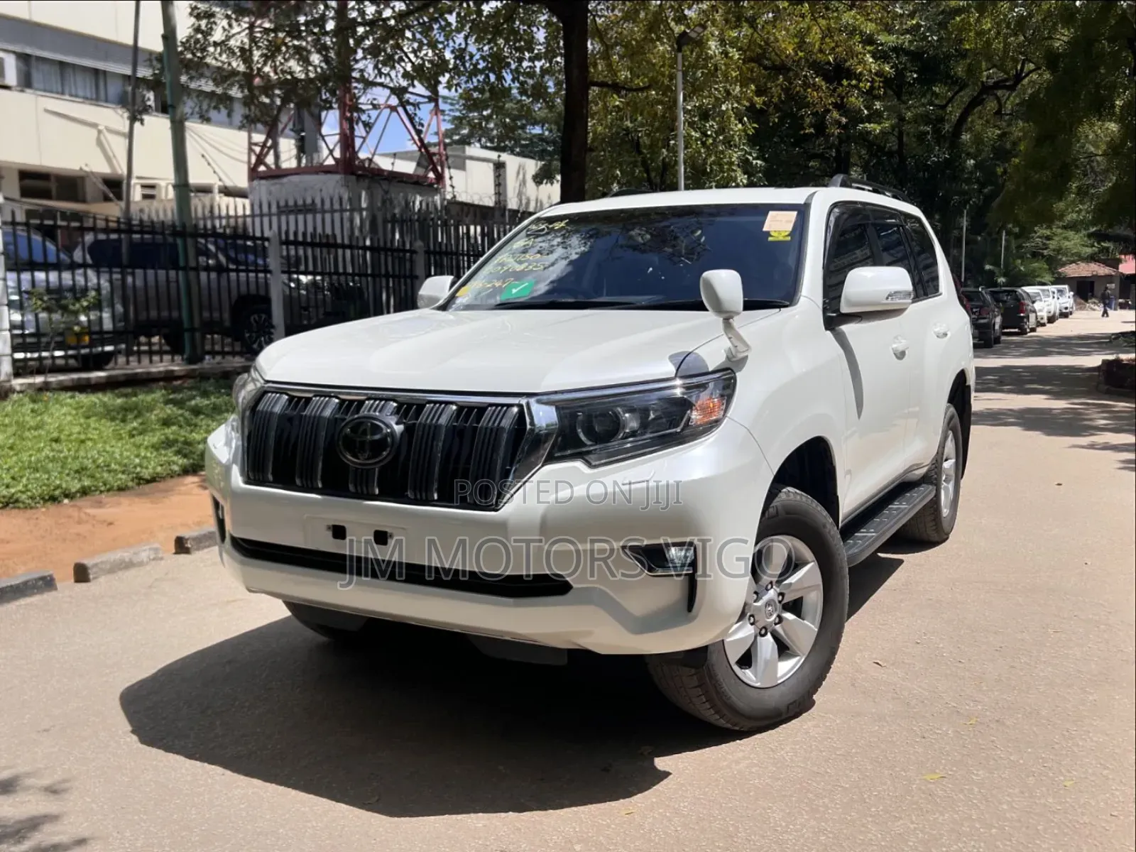 Toyota Land Cruiser Prado 2018 White